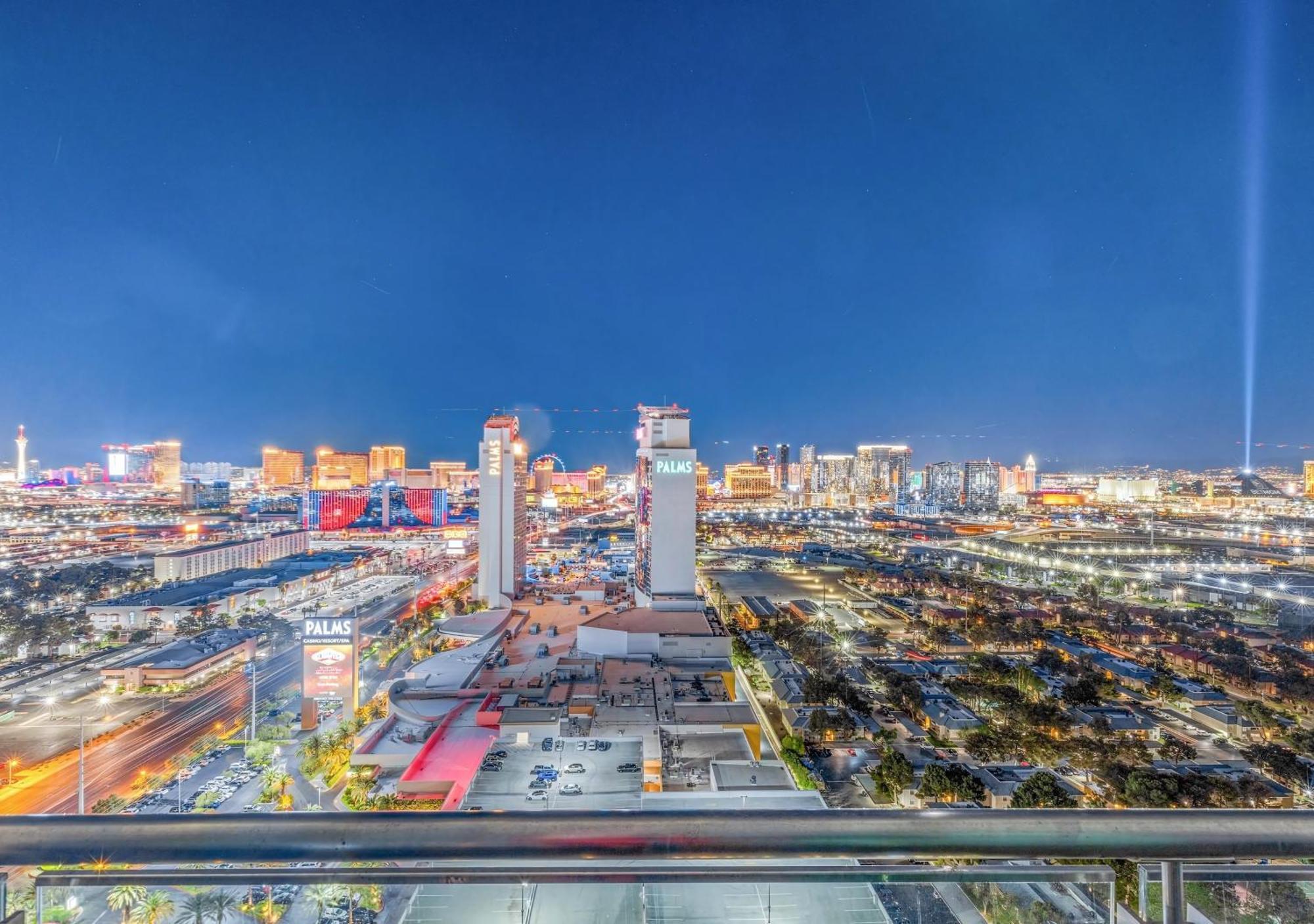 Palms Place Hotel By Zelloo Las Vegas Exterior foto