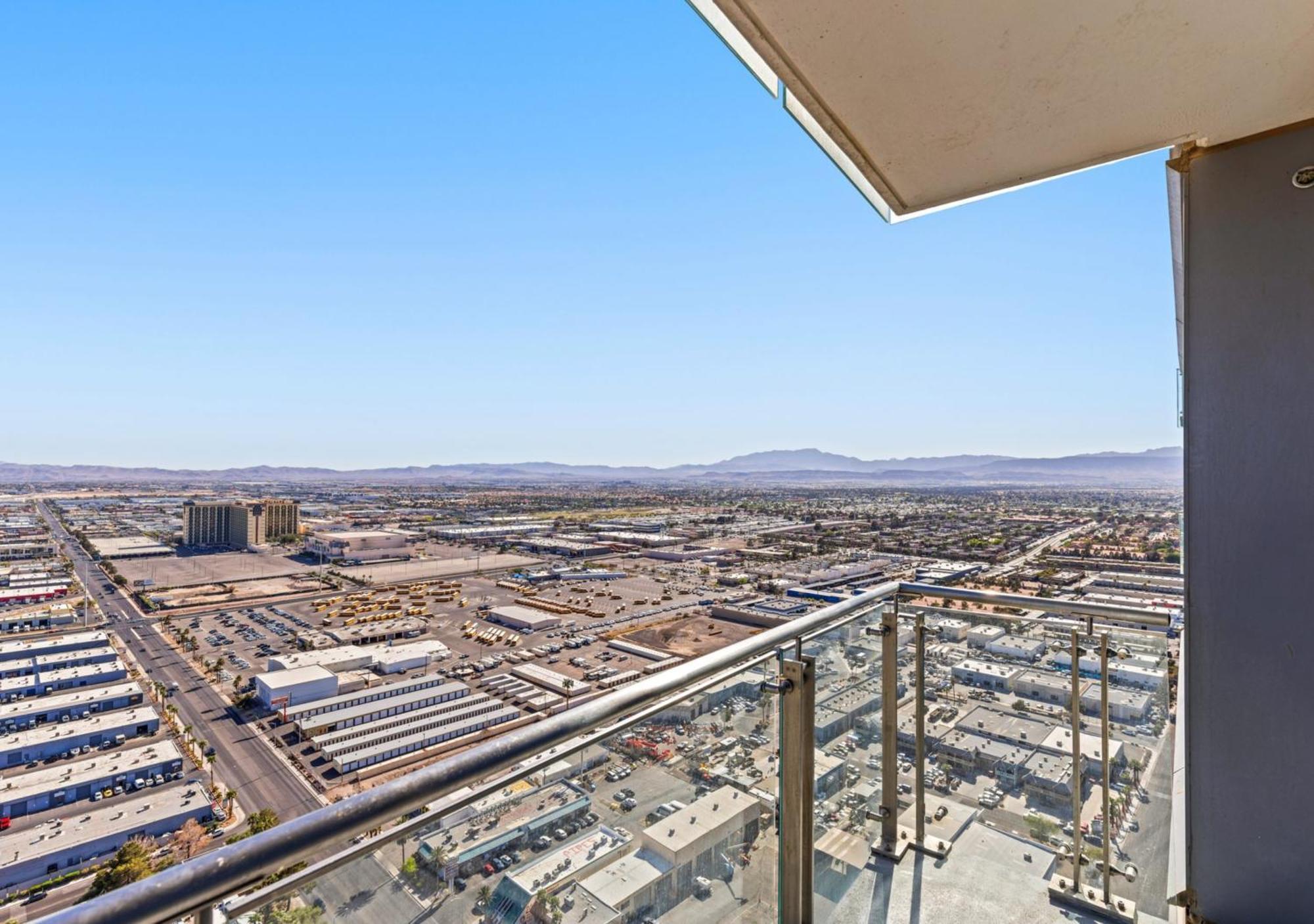 Palms Place Hotel By Zelloo Las Vegas Exterior foto